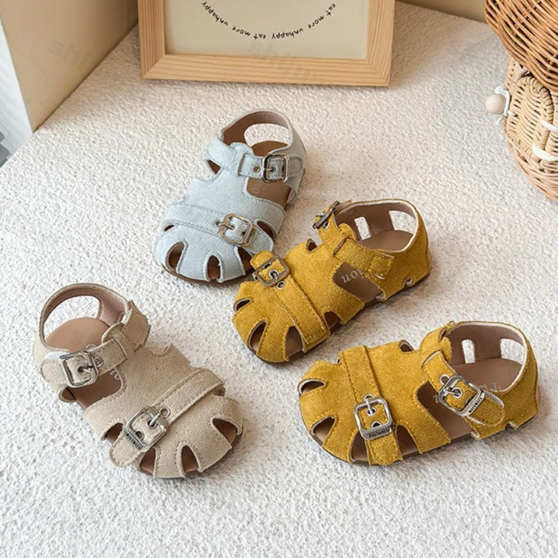 

Children's 2025 Summer New Roman Style Hollow Casual Sandals Boys' Soft Soled Comfortable Breathable Fashion Beach Flat Sneakers