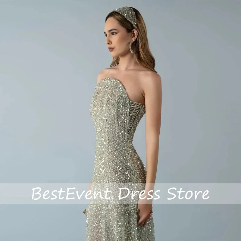 Funkelndes mintgrünes Kleid in ovaler Form mit aufwendigen Spitzen, elegantes trägerloses Partykleid, formelles Abendkleid, Bankettkleid, maßgeschneidert