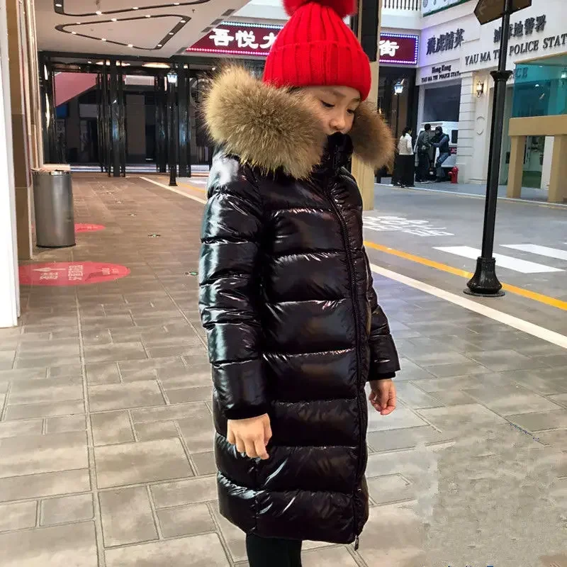 Moda inverno ragazze cappotti 2024 nuovi ragazzi ragazzi piumino vera volpe collo di pelliccia di procione bambini abbigliamento lungo bambini Parka