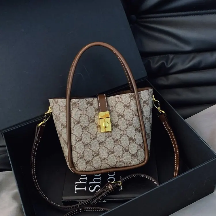 Elegant Casual Vintage Diaper Bag For Women Unique Leather Crossbody Handbag Designer Chic Retro Shoulder Tote Large Capacity