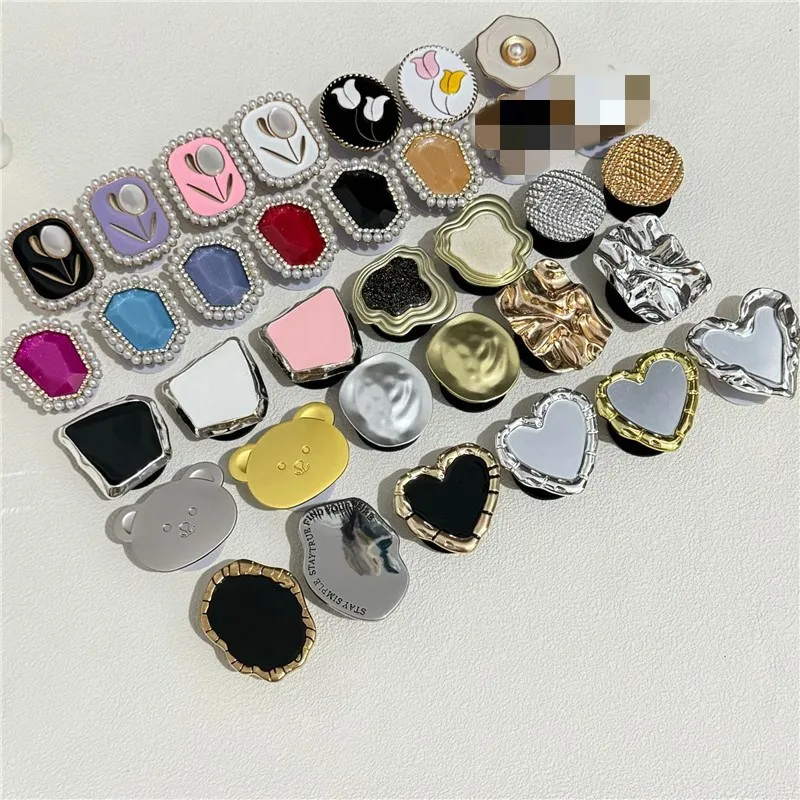 

Металлический зеркальный держатель с драгоценным камнем в форме сердца и цветка, подставка для сотового телефона, держатель для IPhone 14, 15, Samsung, Huawei, складной держатель