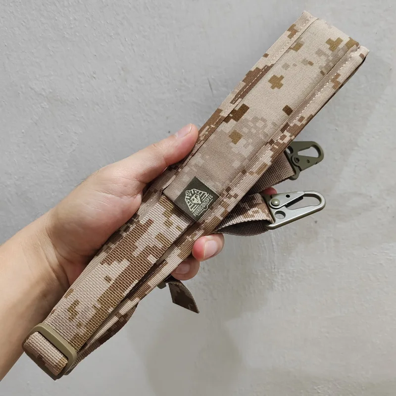 회색