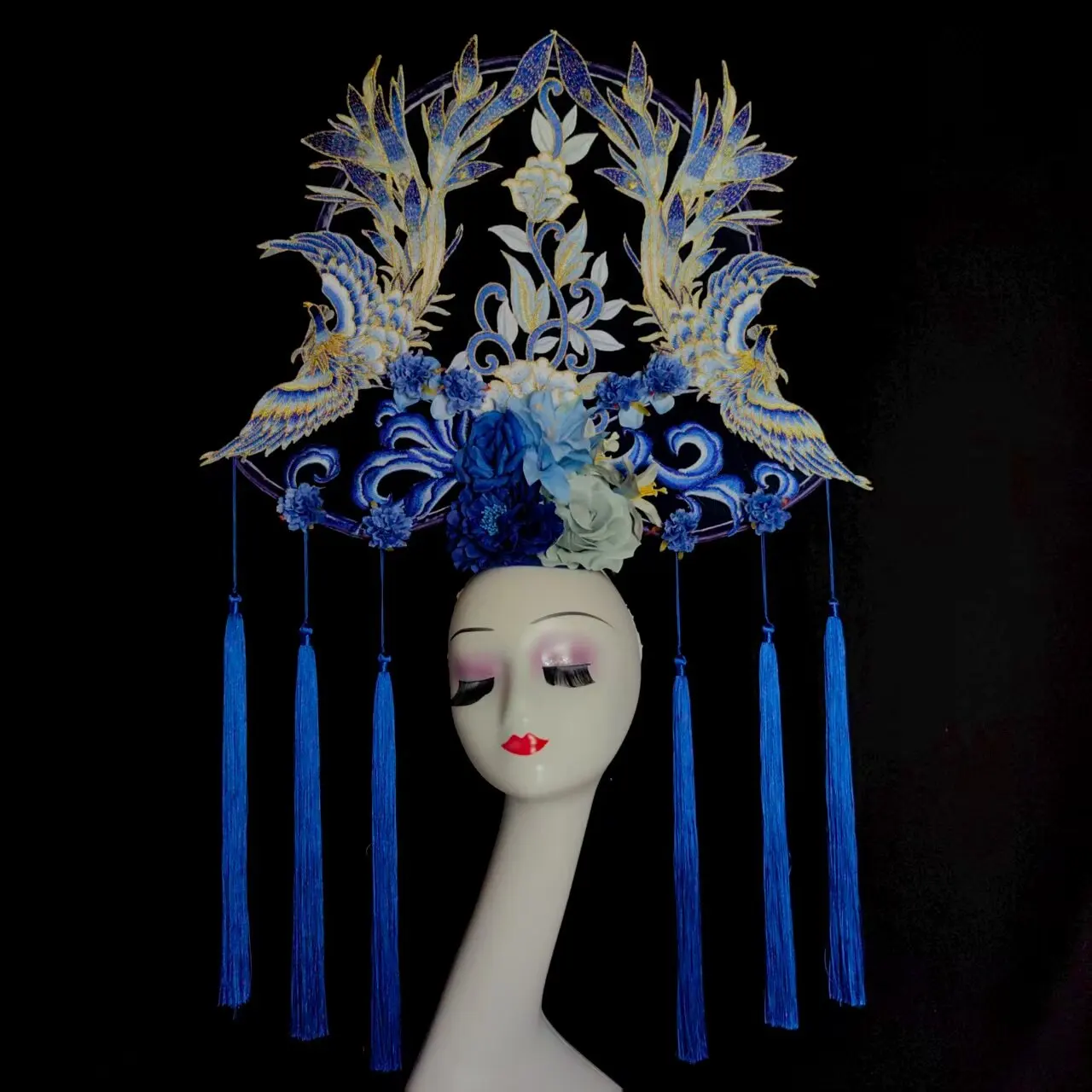 Chinese Style Embroidery Female Model Walking Show Personality Grandeur Exaggeration Stage Performance Headwear Tassel Creativit