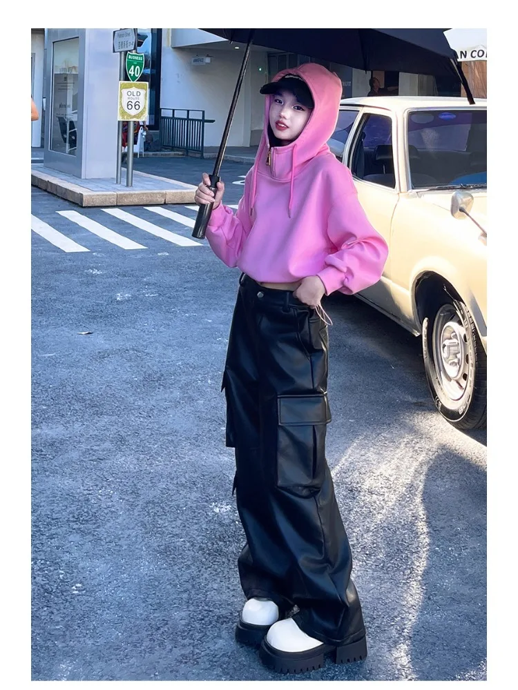 

2024 Girls' New Clothing Autumn/winter Children's Pink Short Hooded Top+loose Casual Fashion PU Wide Leg Pants Two-piece Set