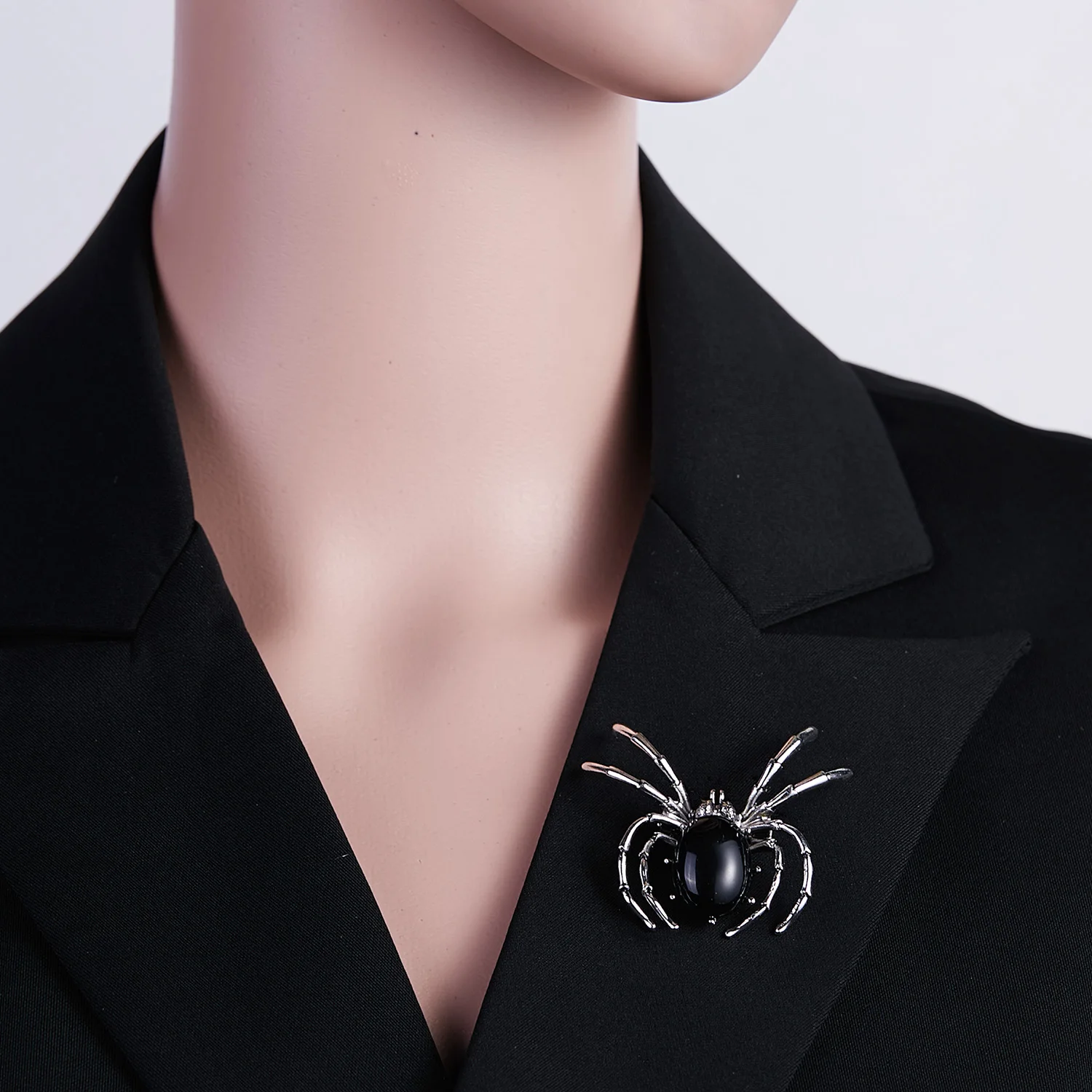 Pająk na Halloween Punk broszka przypinki dla kobiet emaliowane z kryształami metalowa skorpion czaszka dynia zwierzęca koszula impreza festiwal biżuteria prezent
