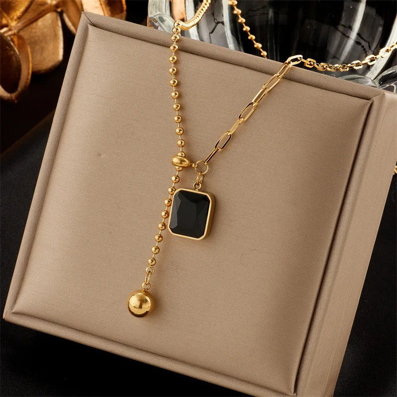 

Women's Adjustable Necklace 18K Gold Stainless Steel Black Zirconia