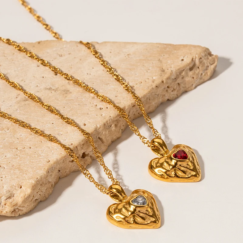 

PAPERPLUS | Stainless Steel Heart Necklace for Women Hammer Inlaid Zircon Vintage Charms Part Gifts 18k Gold Trendy