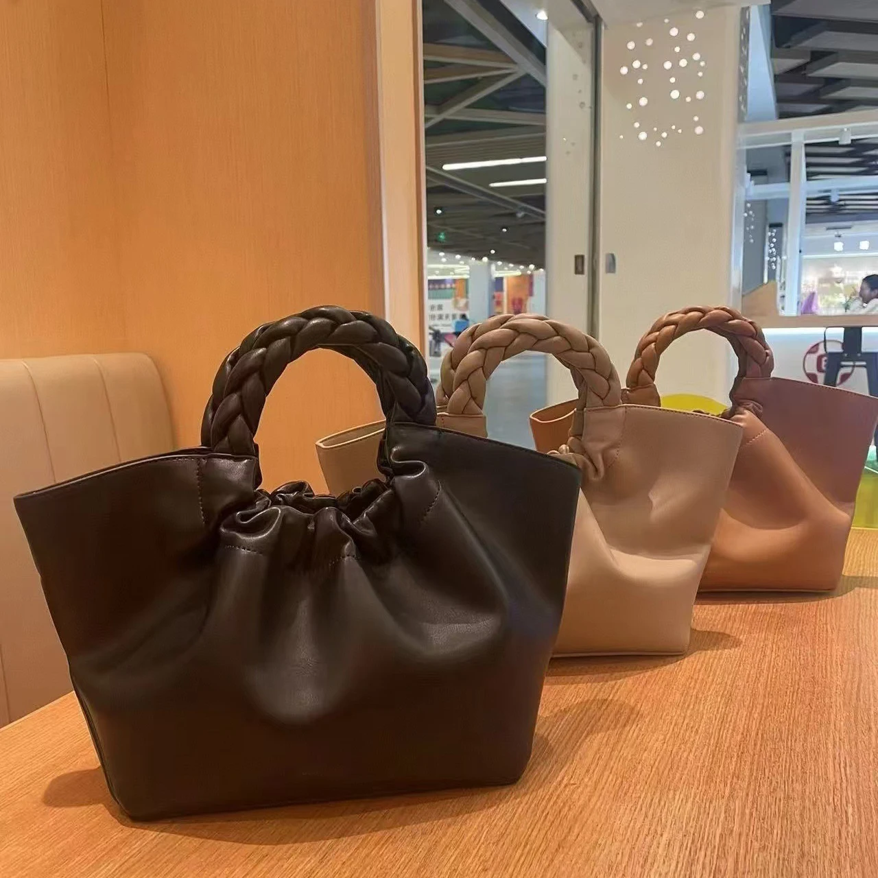 nuova-borsa-a-forma-di-nuvola-2026-grande-capacita-borsa-da-pendolare-borsa-a-tracolla-singola-borsa-morbida-trendy-da-donna