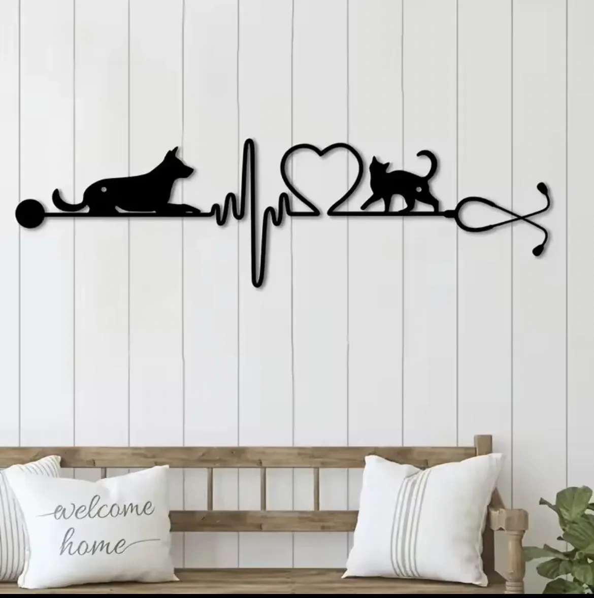 Metal Pet Heartbeat Wall Art – Dog & Cat Design for Home, Deck, Porch – Farmhouse Decor, Gift for Animal Lovers