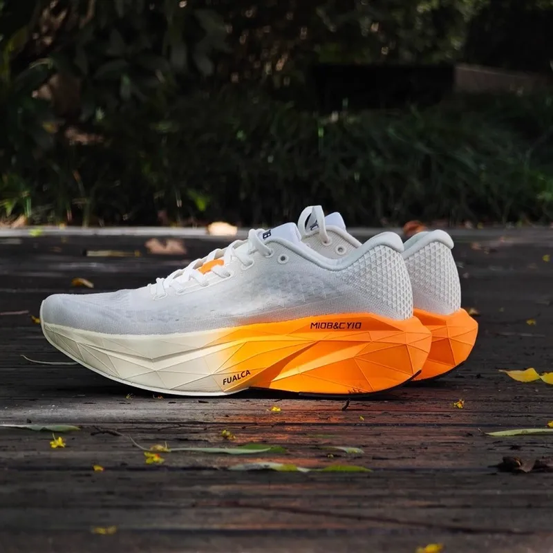 New 2025 Summer Bestseller: Lightweight Breathable Professional Marathon Comfort Running Shoes Ultra-Lightweight Running Shoes