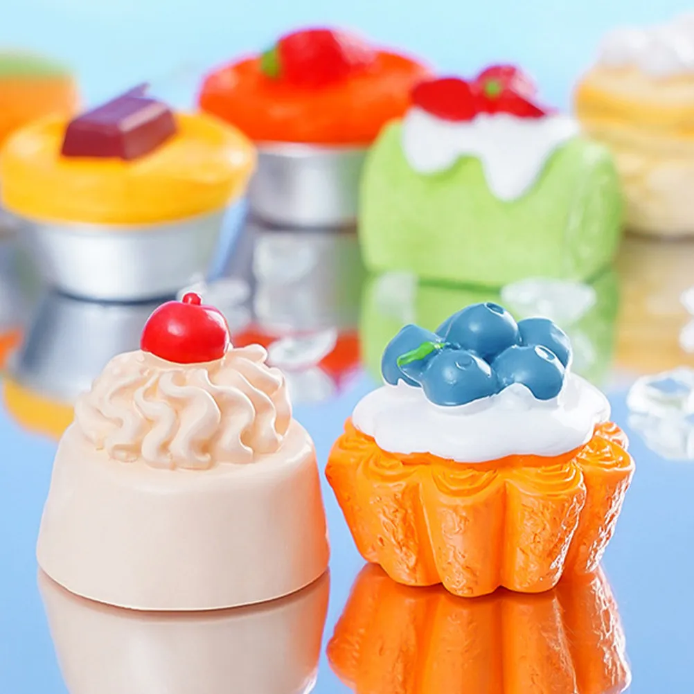 

7Pcs Realistic Miniature Food Set Tiny Cakes Simulation Dessert for Dollhouse Decoration Bakery Accessories Resin Fruit Cake