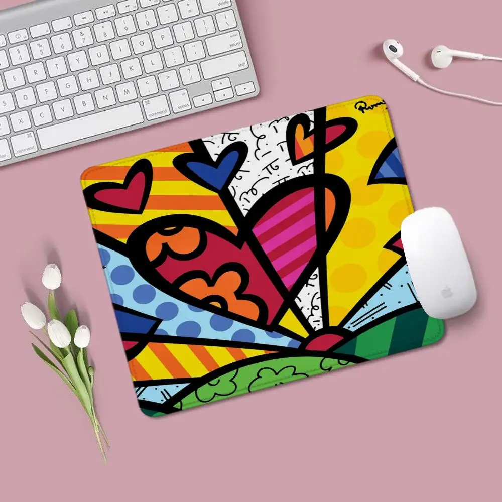 Britto Mouse Pad Offices Accessories Gaming Small Mousepad Desk Mat Office Rug Gamer Mats Anime Gadgets Computer Mause