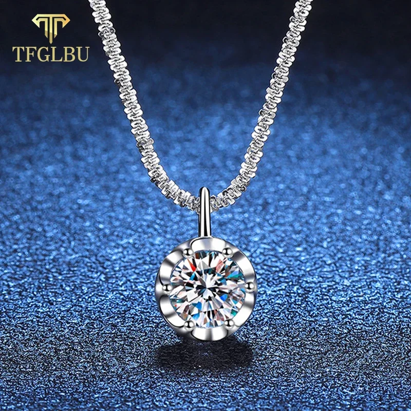 TFGLBU 1/2CT Glassic Sparkling Round Cut Moissanite Pendant for Women Test Passed Lab Grown Diamond 925 Sterling Silver Elegant