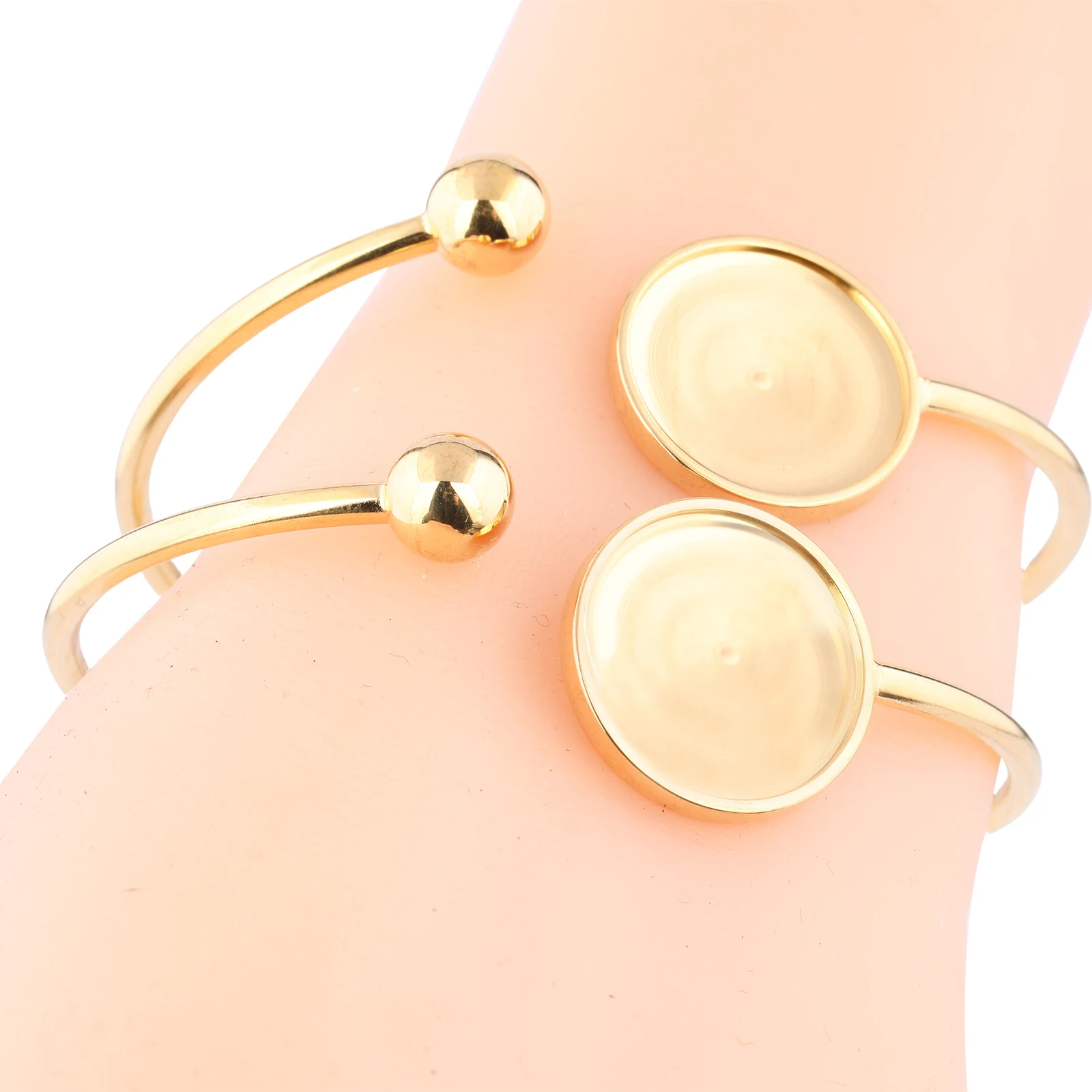 2 Stück Edelstahl vergoldet, passend für 18mm Cabochon-Armband-Basisfassungen, DIY 58mm Manschettenfassung für die Schmuckherstellung