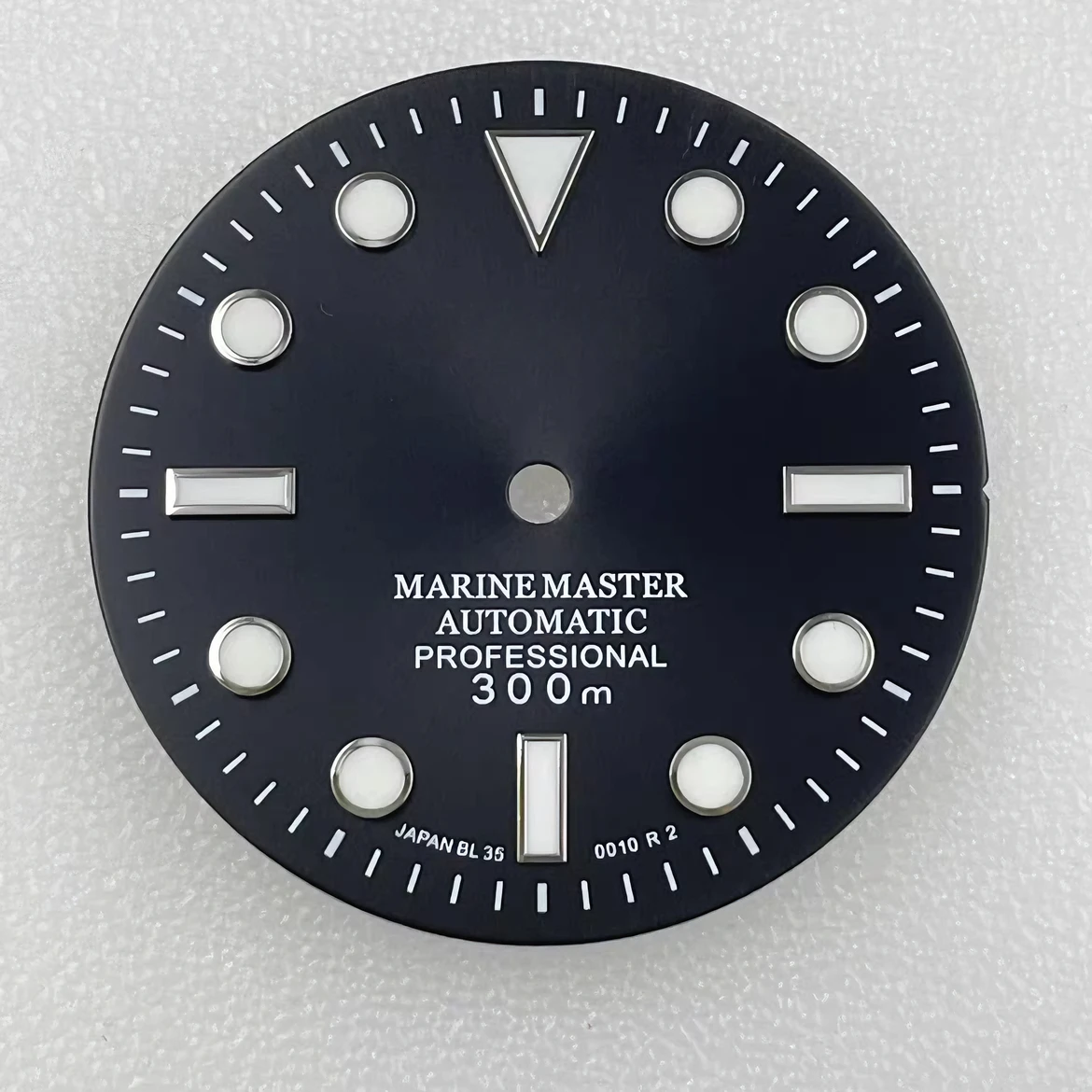 

NH35 Dial 28.5mm No Date Dial s logo NH36 Dial The turquoise luminous modified mechanical dial is used for Seiko mods parts