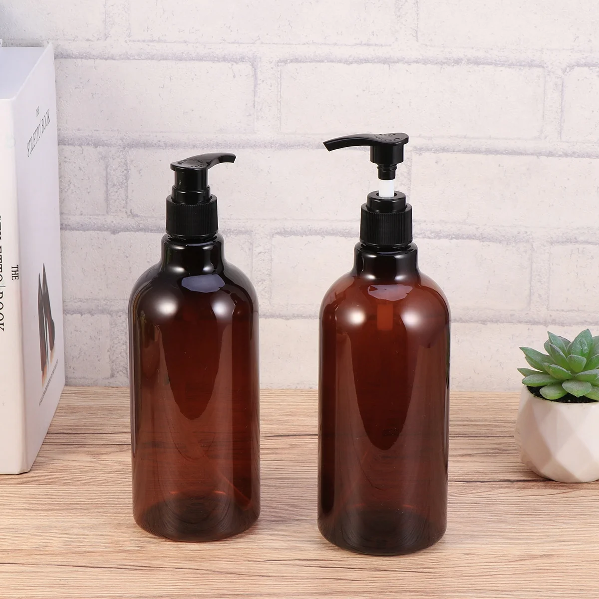 

2Pcs 500ml Empty Square Bottles for Toiletries Thick Reusable Eco Friendly Shampoo Shower Gel Hand Soap Dispenser Brown
