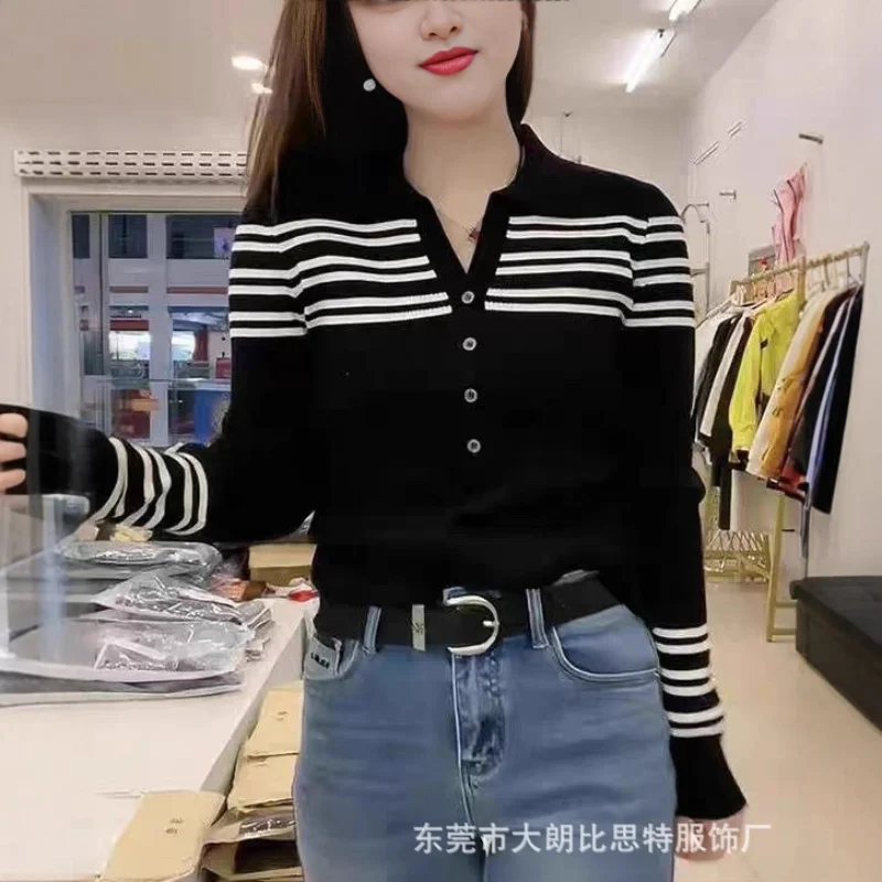 

Полосатый отложной воротник с длинным рукавом, женский весенне-осенний новый стиль, корейский стиль, ленивый стиль, модный облегающий трикотажный топ
