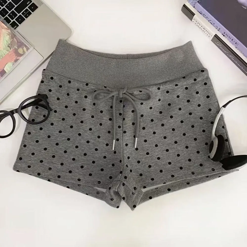 Easy Match Polka Dot Damen-Shorts mit Kordelzug an der Taille, schmale Passform, Kordelzug-Shorts, atmungsaktive Yoga-Shorts mit hoher Taille, Frühling und Sommer – Detail 2