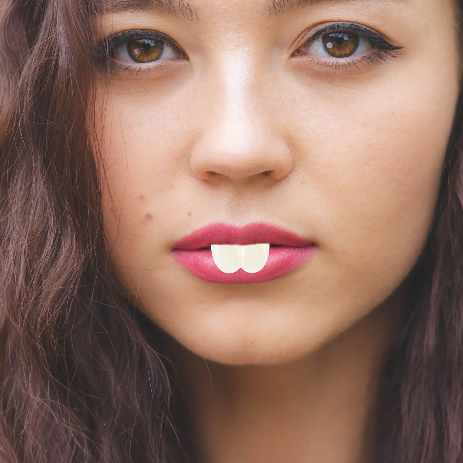 

2Pcs Rabbit Buck Teeth Comfortable Wearable Bunny Faux Teeth for Cosplay Photography Festival Party Supplies Bunny Tooth Prop