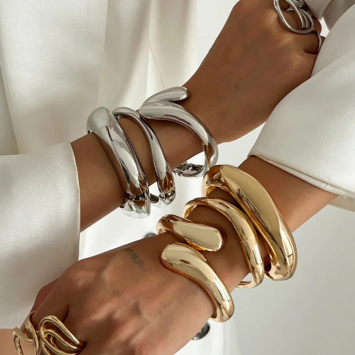 Ingemark 4 Styles Punk Smooth Water Drop Spring Bangles for Women Vintage Gold Color Geometric Bracelets Party Men Jewelry Gift image 2