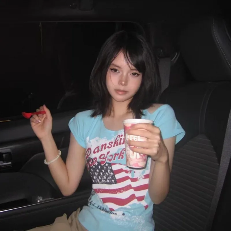 

American Slim Hottie Tshirts Subculture Aesthetic Print T-shirt Harajuku Retro Street Y2K Short-sleeve Tees Women Punk Chic Tops