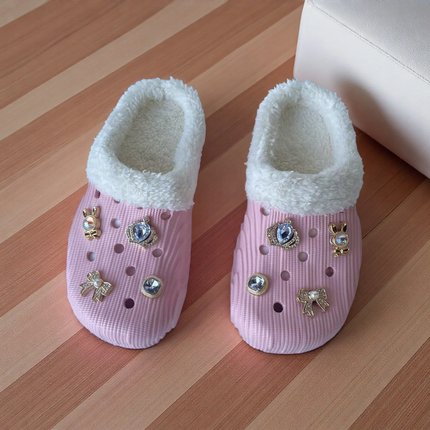 

Winter New Women's Slippers Warm and Comfortable Non-Slip Fashion Buckle DIY Slippers for Home, Leisure Walking Travel