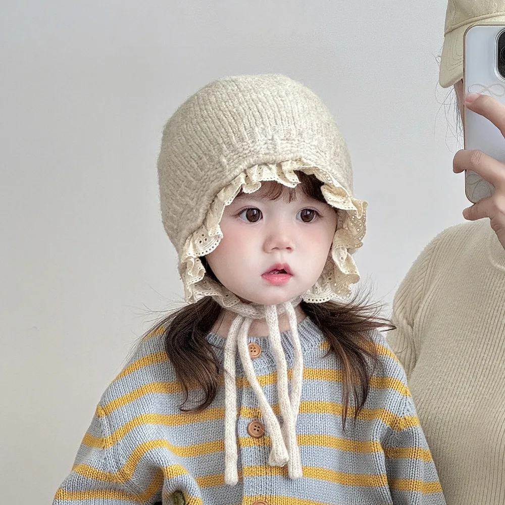 

Windproof Baby Soft Warm Hat Ear Protection Lace Edged Warmer Beanie Cap Lace Up Design Outdoor Thick Ear Protection Bonnet