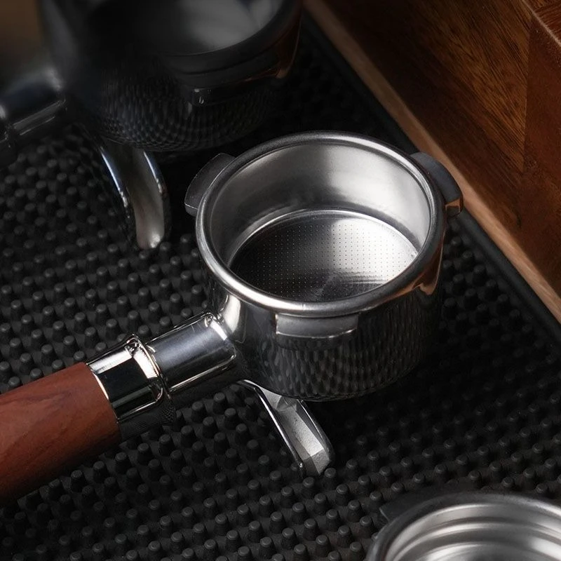 Wholesale Platinum Rich 870/880 Stainless Steel Bottom less Double Mouth Coffee Machine Wooden Handle Accessories