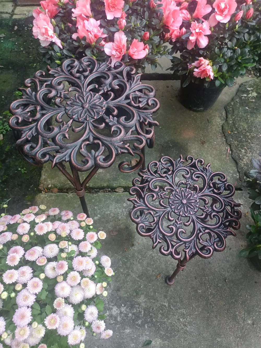 Vintage Cast Iron Flower Bench Elegant Planter Display Stand Garden Decoration Set of 2