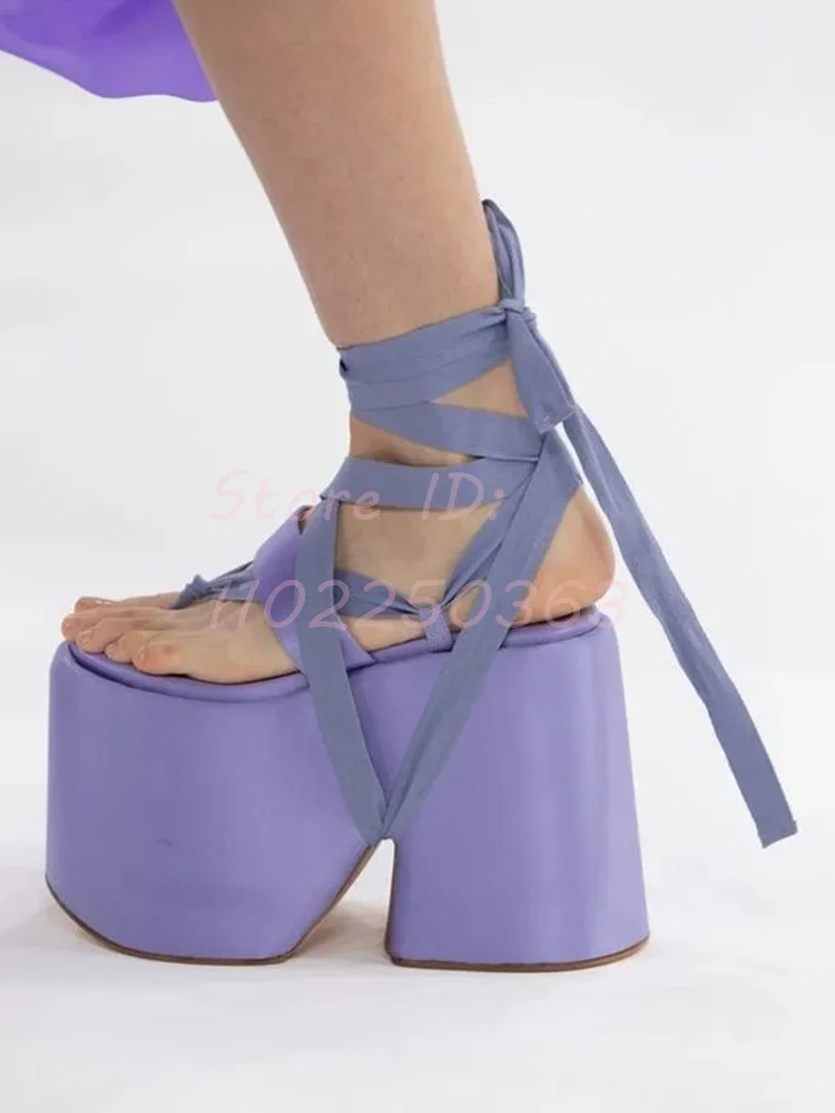 

Фиолетовые босоножки на платформе с перекрестной завязкой, однотонные шлепанцы с круглым носком, босоножки на толстой подошве со шнуровкой на массивном каблуке, 2025 г., женская модная обувь