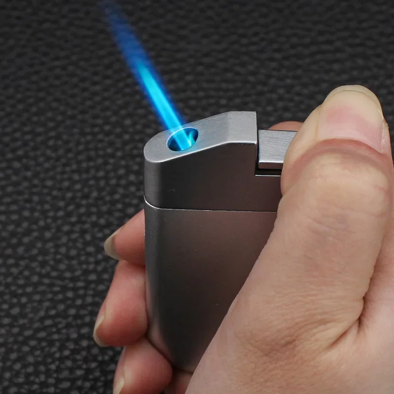 Kreatywna zapalniczka do cygar Turbo Jet Blue Flame Metal Windproof Visiable Fuel Window Butane Gas Lighter Smoking Accessorie Prezent dla mężczyzny