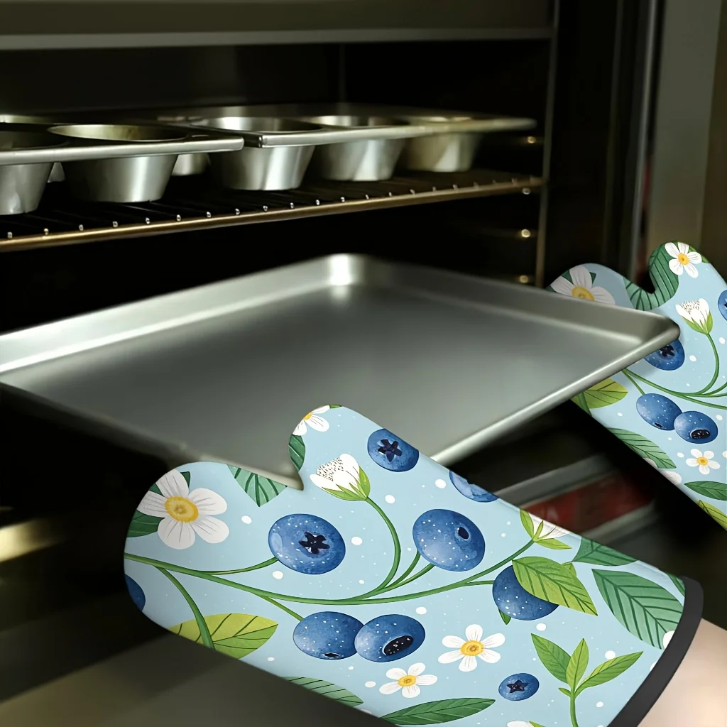 Blueberry Floral Print Oven Mitts 2pcs Heat Resistant Non-Slip for Kitchen Cooking Baking