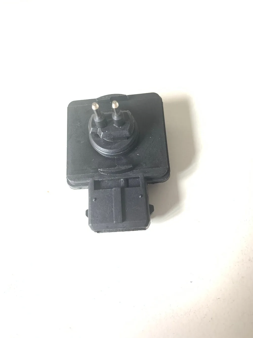 

63299059 9609955680 Расширительный датчик уровня охлаждающей жидкости радиатора для Peugeot 306 405 607 Partner 3008 Psa 1306c3 1306j0 1306ce