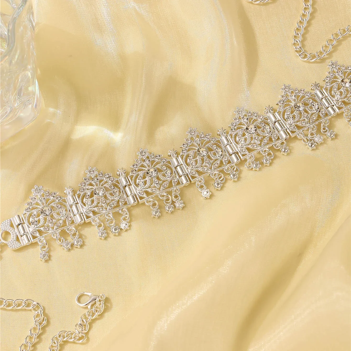 French Napoleon III gold coin headchain, bridal flower-patterned hair accessory metal headchain Moroccan bridal headpiece