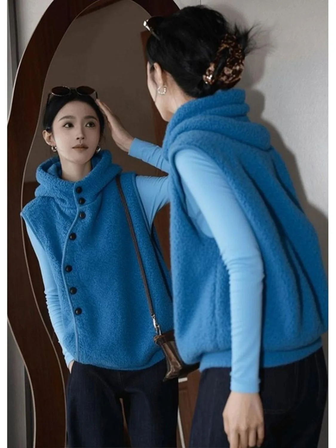 Blue Lamb Fur Vest Women's Fashionable Set High-End Sensation Youthful Style Winter 2025 Commute Style Loose Fit Cotton PVC