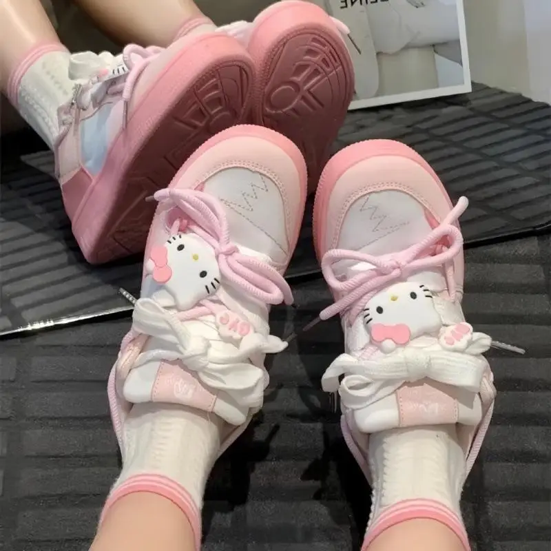 Saniris Anime Hello Kitty Board Shoes Kawaii comodo cartone animato antiscivolo Sneakers primavera estate carino scarpe per il tempo libero regalo