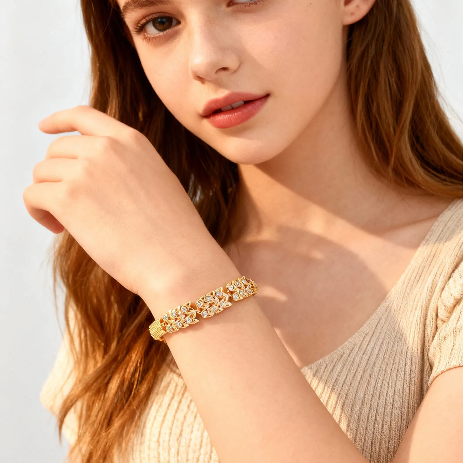 

Pave Zircon Leaf Design Cubic Zirconia Women Bracelet, Gold Plated Chunky Chain, Luxury Statement Jewelry