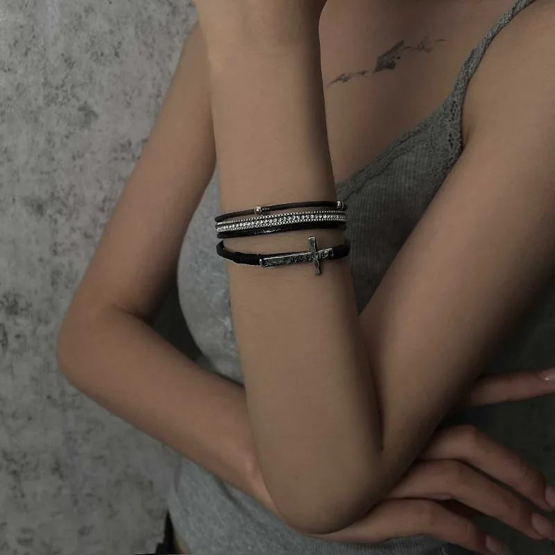 سوار بوهيمي من جلد البولي يوريثان للنساء والرجال قابل للتعديل فكرة هدية مجوهرات الإيمان الديني المسيحي