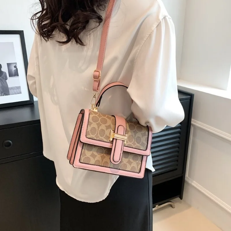 

Women's Romantic Shoulder Bag Charming Design For Holiday Celebrations And Family Gatherings Lovely