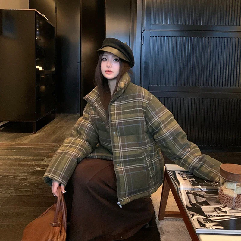 Chaqueta acolchada de algodón con estampado de cuadros de calle Y2K para mujer, abrigo grueso y cálido de pan hinchado, Parkas de algodón Retro coreanas para estudiantes