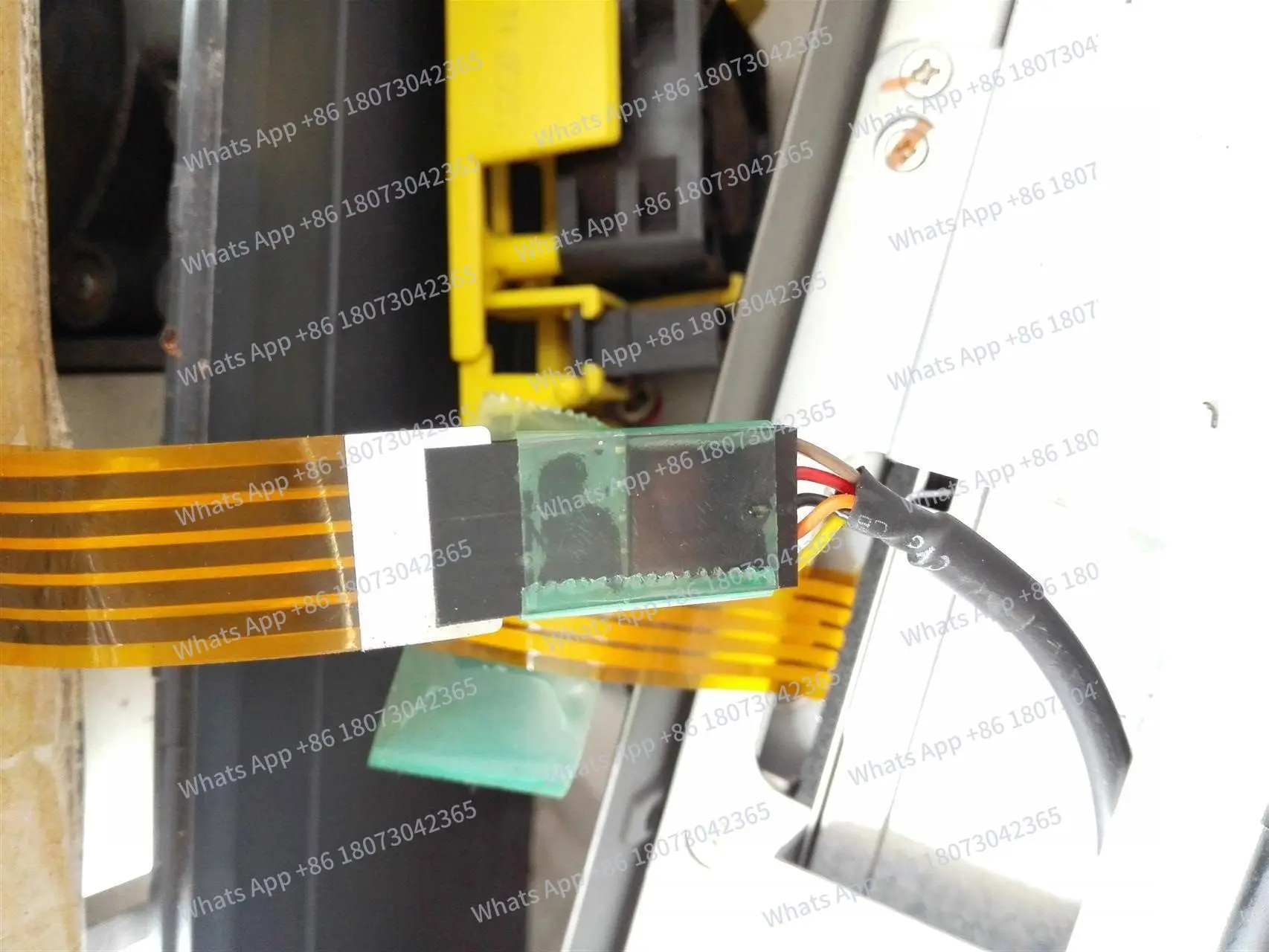 

Сенсорный экран AMT 28213 (AMT28213) готов к отгрузке