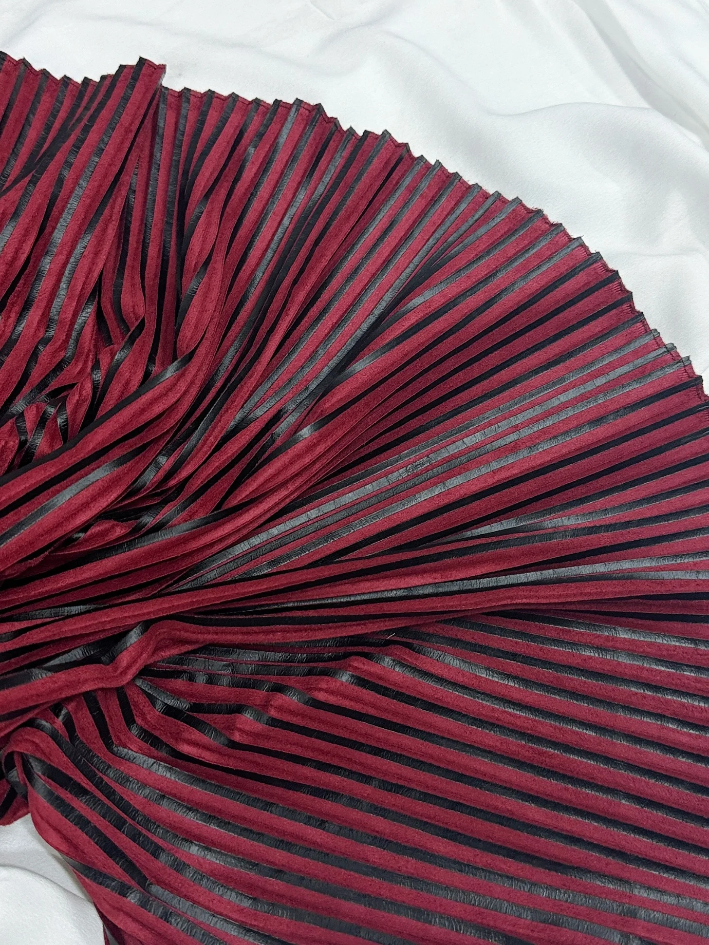 

Замшевая ткань с текстурой и полосками, материал для рукоделия, профессиональный дизайн для дома, осенне-весенняя мода, маленький аксессуар