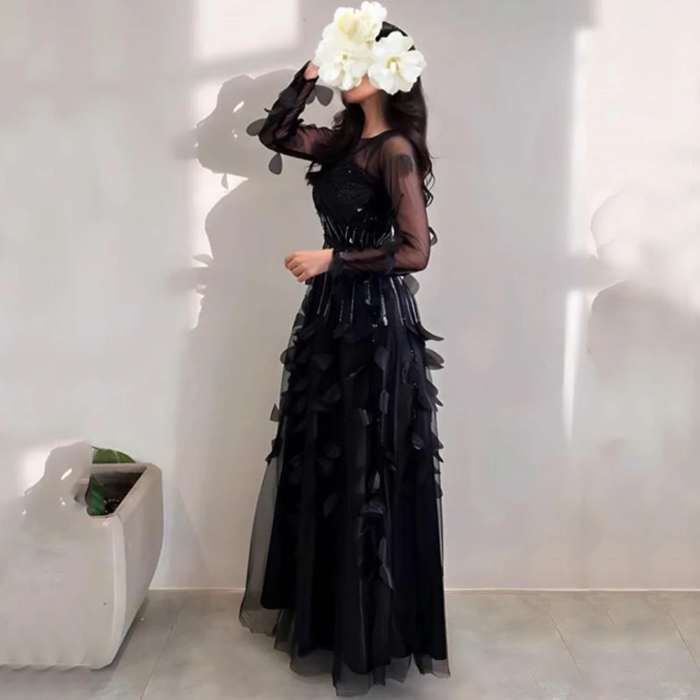 فستان سهرة من Dream Black Tulle على شكل حرف a ورقبة سكوب وأكمام طويلة مع خرز وزهرة بطول الأرض فستان حفلات مخصص جديد #2