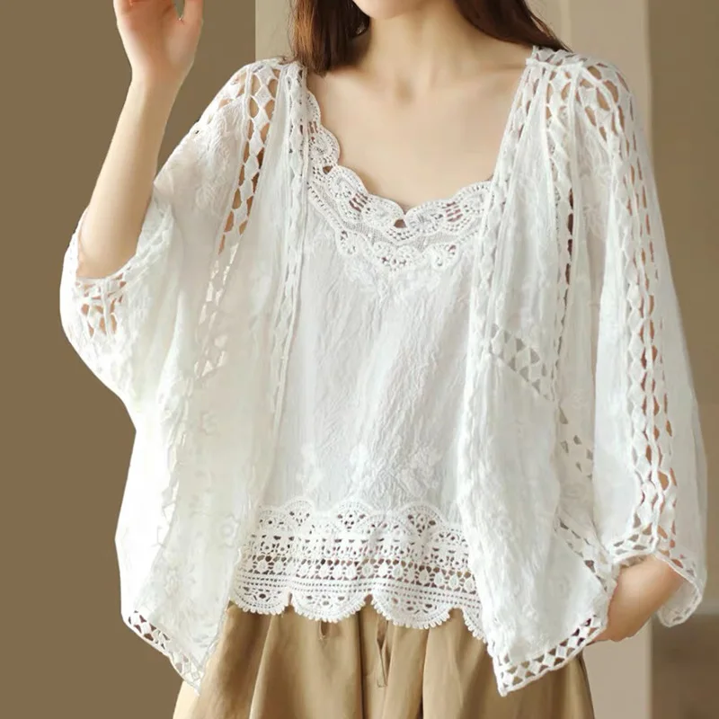 2026 Summer New Retro Hook Flower Hollow All Cotton Small Cardigan Cloak Sunscreen Coat Women's Short Coat Trendy