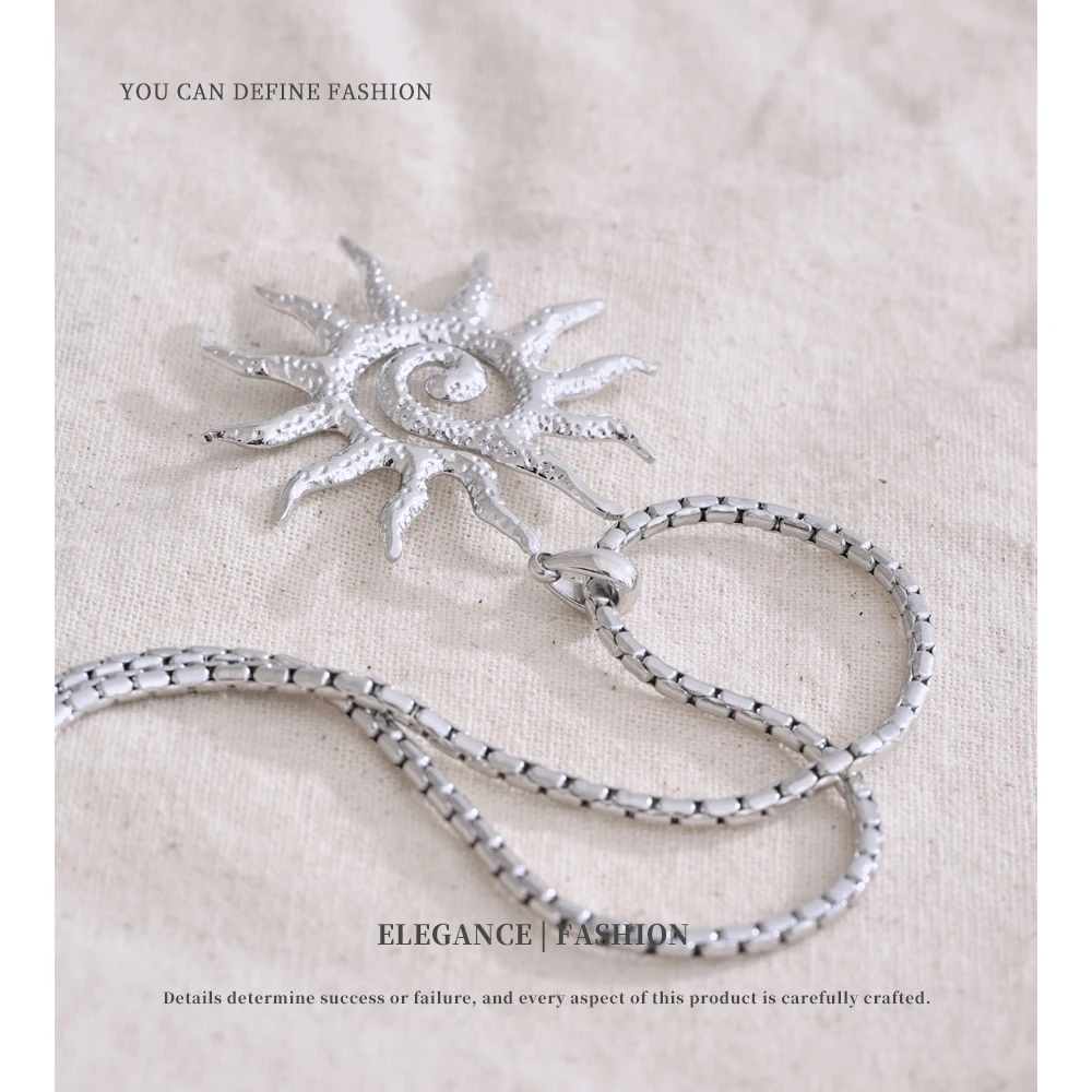NiNice Necklace Weatherproof Jewellery Tarnish Woman Fashion Stainless Steel Pendants Sun Shaped Sweater Chain New Wholesale