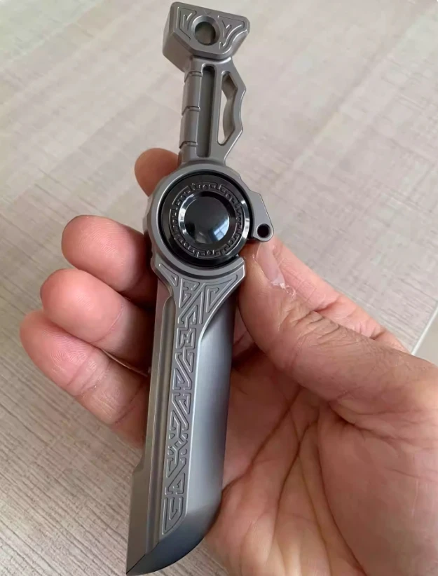 Used EDC WANWU kunwu Fingertip gyroscope Decompression toys