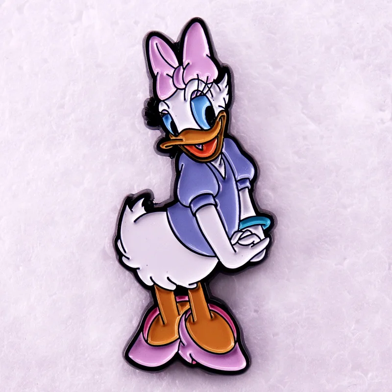 Disney Cartoon Donald Duck Daisy Duck Enamel Pins Anime Metal Brooch Badge Fashion Jewellery Backpack Accessory Gifts