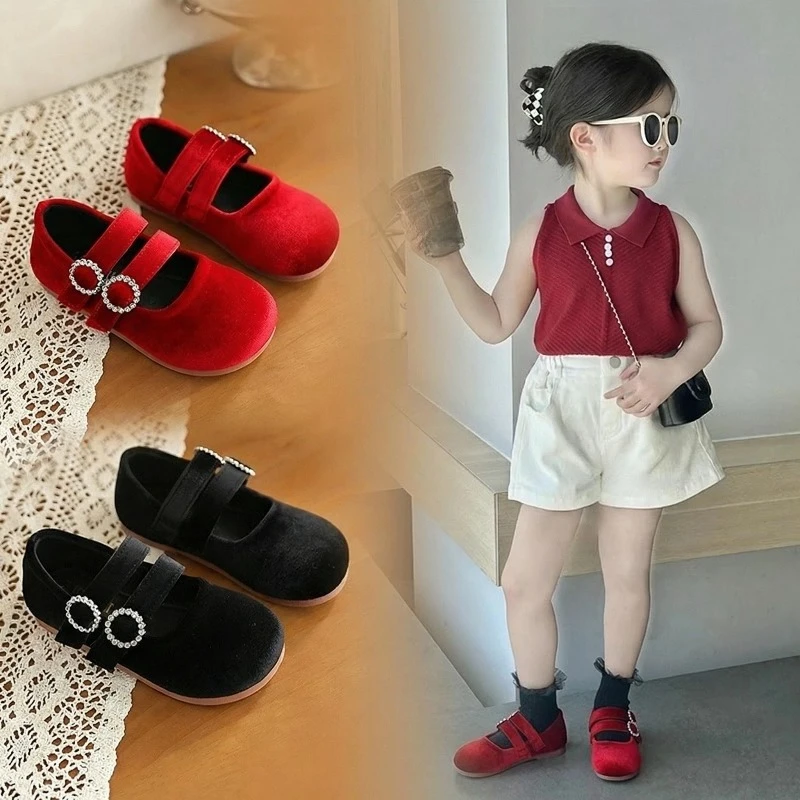 

2026 Retro Girls School Suede Flat Shoes New Simple Fashion Children Leather Shoes Casual Soft Kids Dresses Shoes Wedding Party