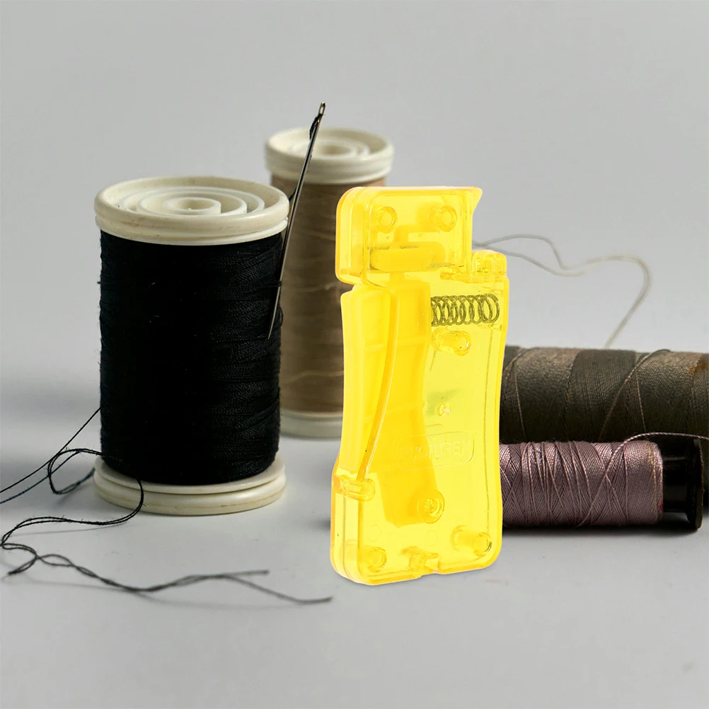 4Pcs Needles Threading Device Simple Plastic Threader for Sewing and Sewing Machine Setup Ideal for Poor Eyesight