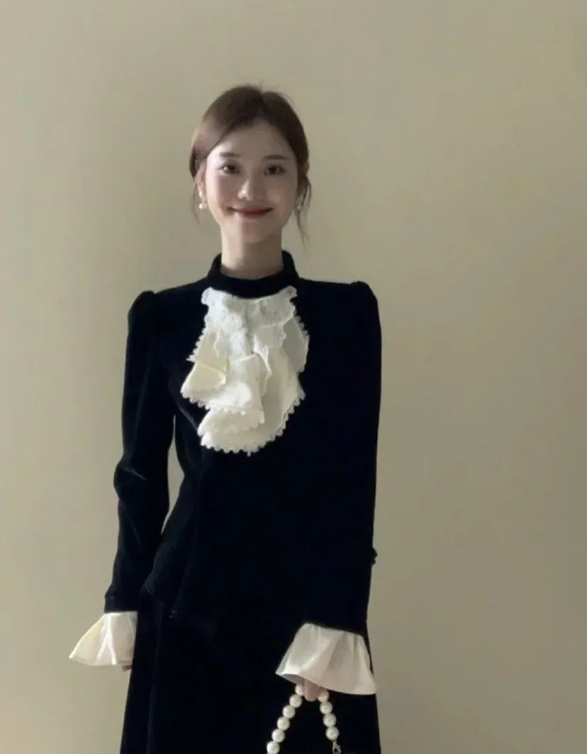 

2024 New Autumn /winter French Style Velvet Suit Temperament Advanced Long-sleeved Top High-end Elegant 2-piece Sets for Women